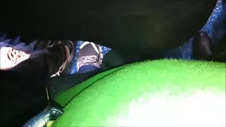 Posta amcik sikmesi odasında amatör kız