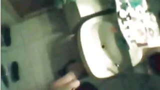 Eski aşıklar oyunlarını bir kez daha öğütüyor ve am sikme grup aşkı yeniden canlandırıyor